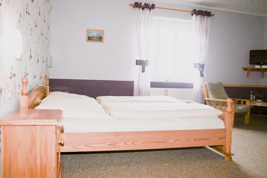 Landgasthof Fegetasch Neukirchen  Szoba fotó